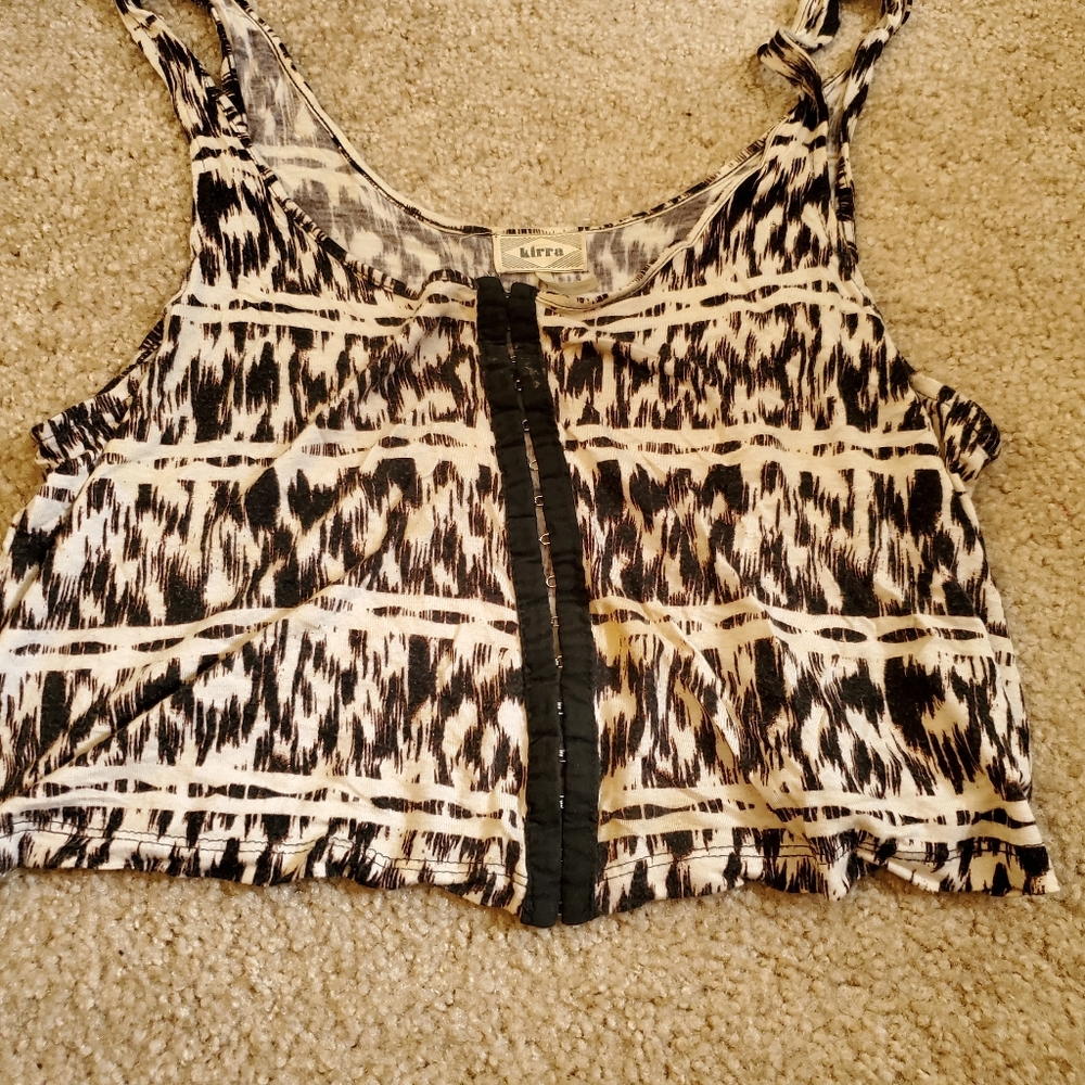 White and black crop top